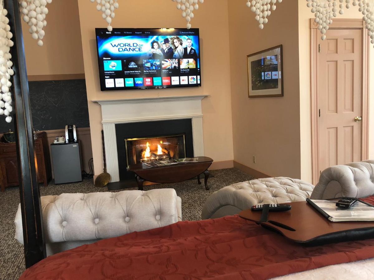 Chambery Inn Лий Екстериор снимка