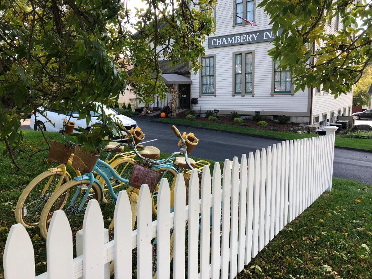 Chambery Inn Лий Екстериор снимка